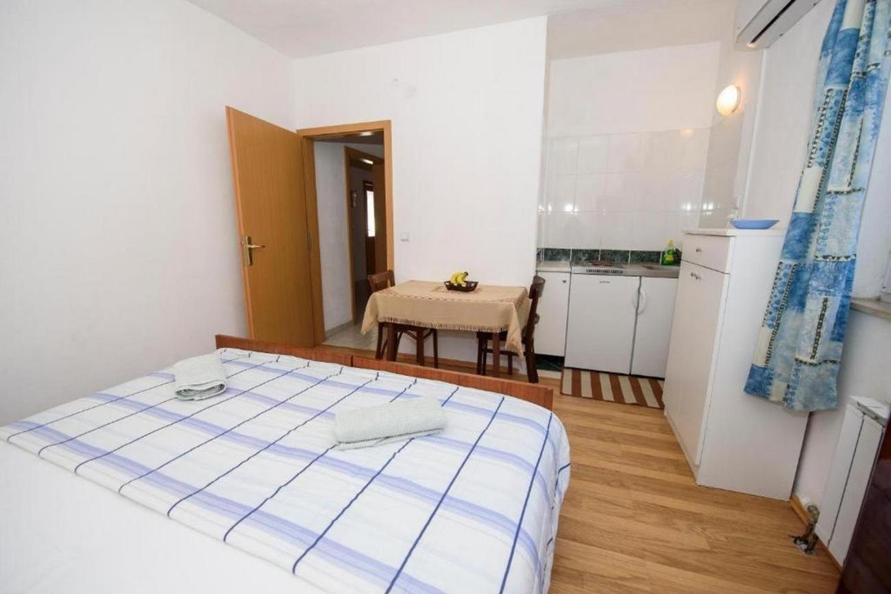 Apartments By The Sea Suhi Potok, Omis - 14555 예세니체 객실 사진